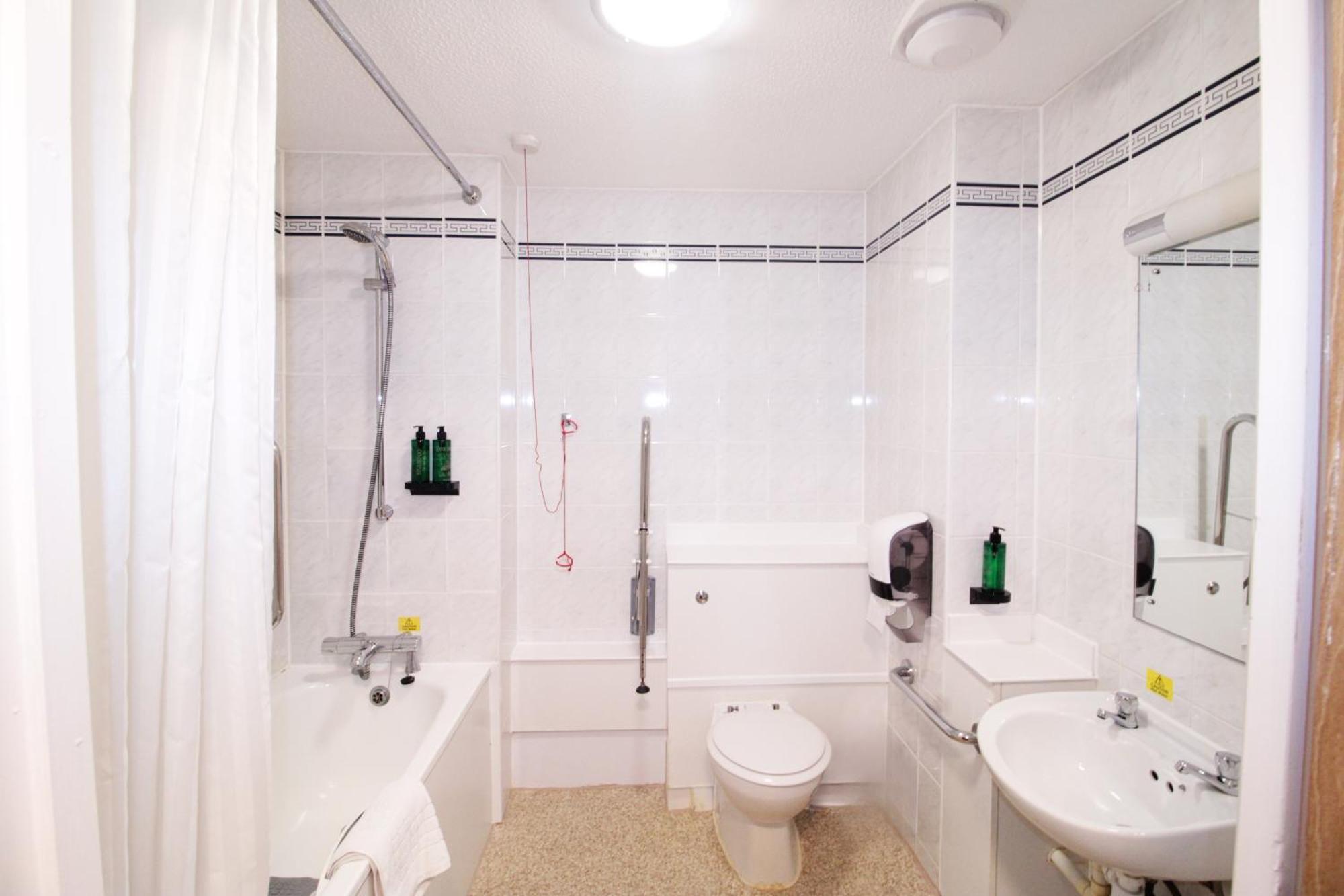 Orchid Epsom; Sure Hotel Collection By Best Western المظهر الخارجي الصورة