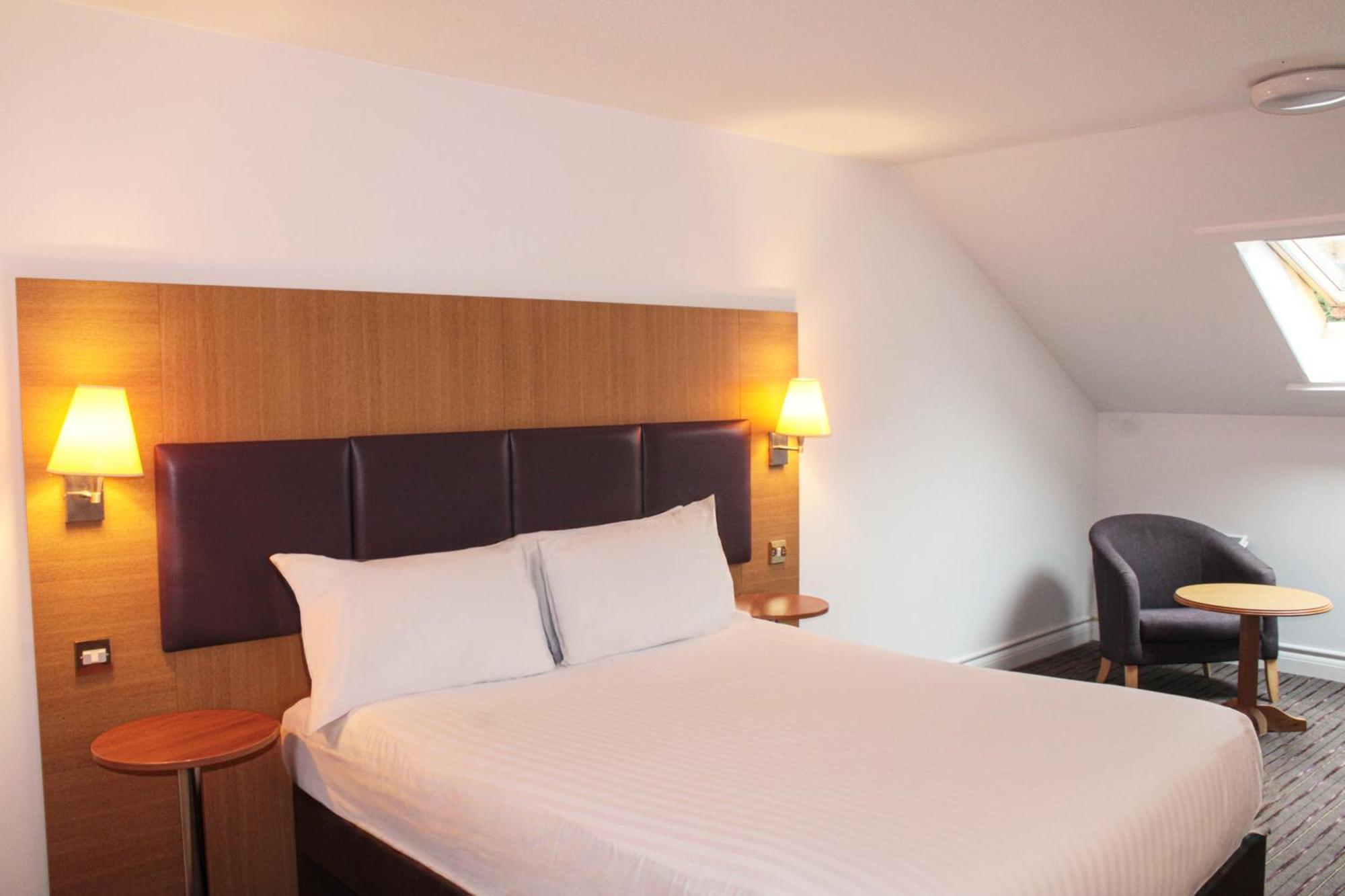 Orchid Epsom; Sure Hotel Collection By Best Western المظهر الخارجي الصورة